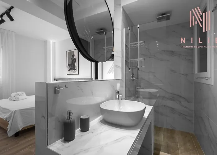 Harmony Suite, Nilie Hospitality Mgmt Apartment